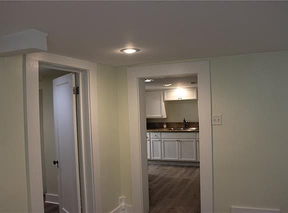 5th image of 7701 Jeannette St #C1