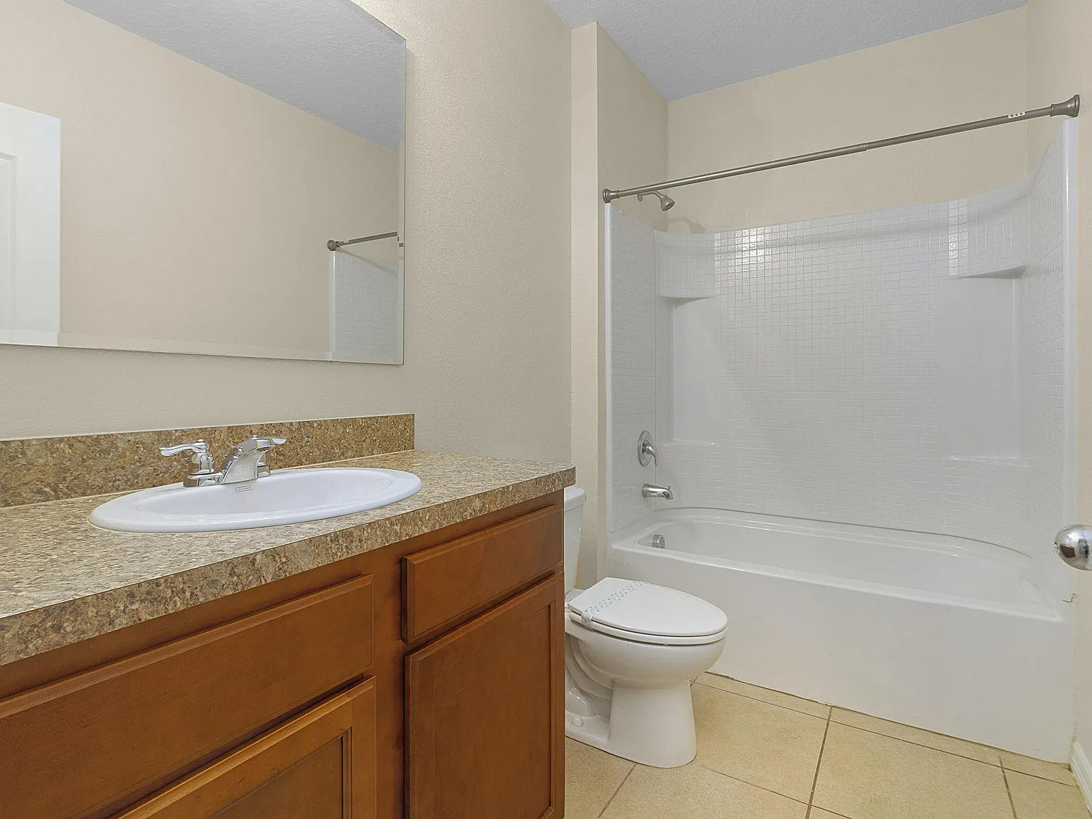 4 bed, 1788 sqft, $2,280 — Photo 4