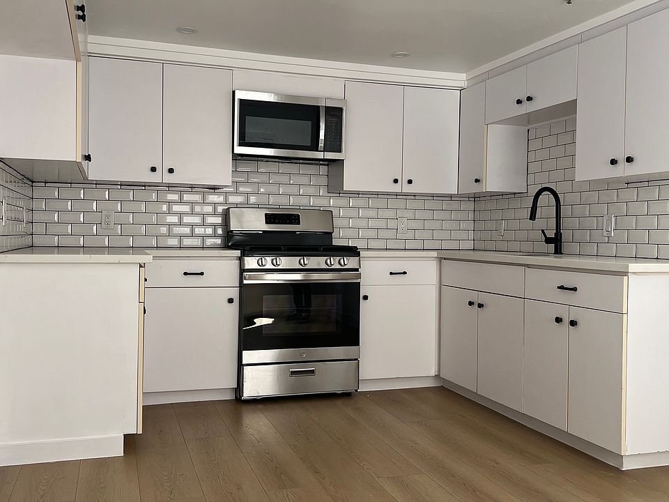 Spacious Remodeled Kitchen