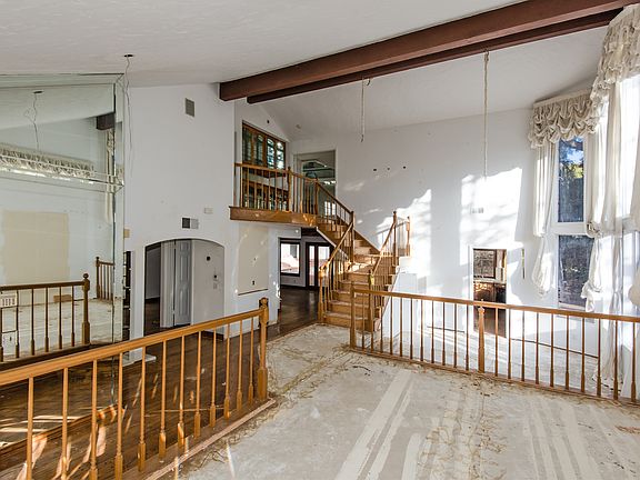 3rd image of 2108 Ralley Ct