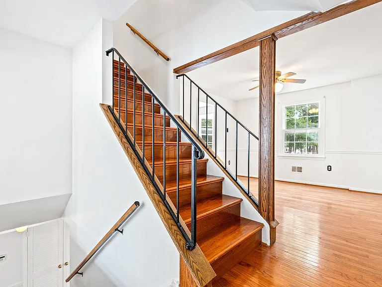 4432 Longworthe Sq #UL3 — Photo 3