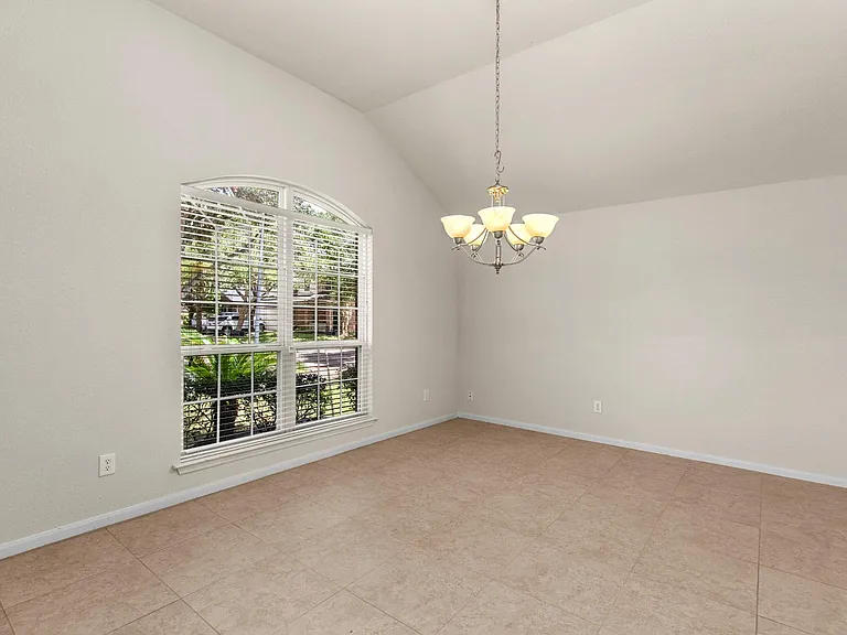 7710 Trail Holw — Photo 7