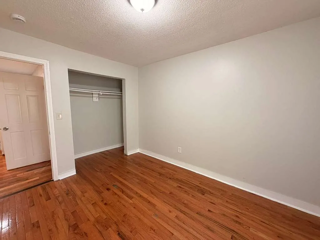 Building Photo - 133 Clay St #3F