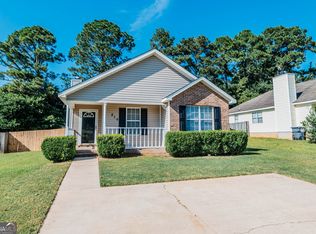 210 Chadwyck Cir, Bonaire, GA 31005