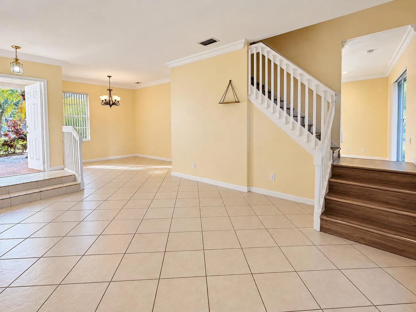 3 bed, 2.5 bath, 1714 sqft, $3,000 — Photo 4