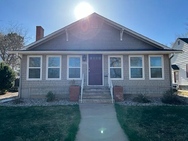 2229 9th Ave