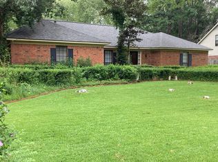 8020 Sunny Creek Dr, Germantown, TN 38138