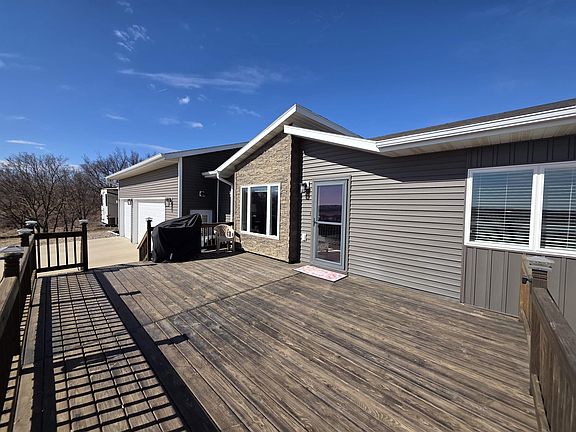 3rd image of 5903 Rolling Hills Rd