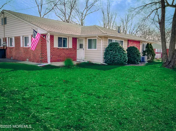 16B Lark Street #B, Manchester, NJ 08759