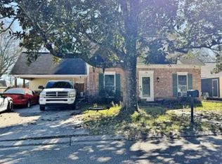 916 Durnin Dr, Denham Springs, LA 70726