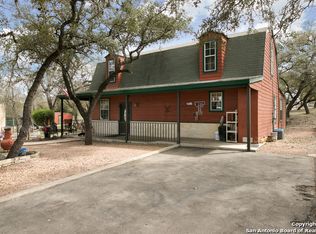 3712 Bump Gate Rd, Pipe Creek, TX 78063