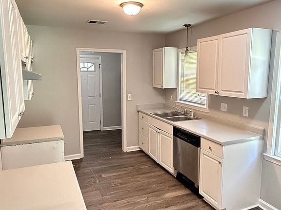 3rd image of 4825 Rolling Fields Dr