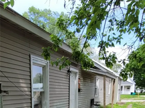 1901 N Church St, Decatur, IL 62526