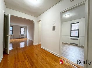 31-62 29th St #5M, Astoria, NY 11106