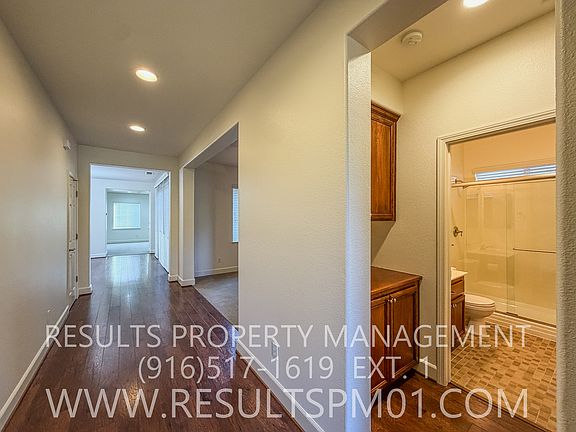 4th image of 2425 Foxcroft Cir