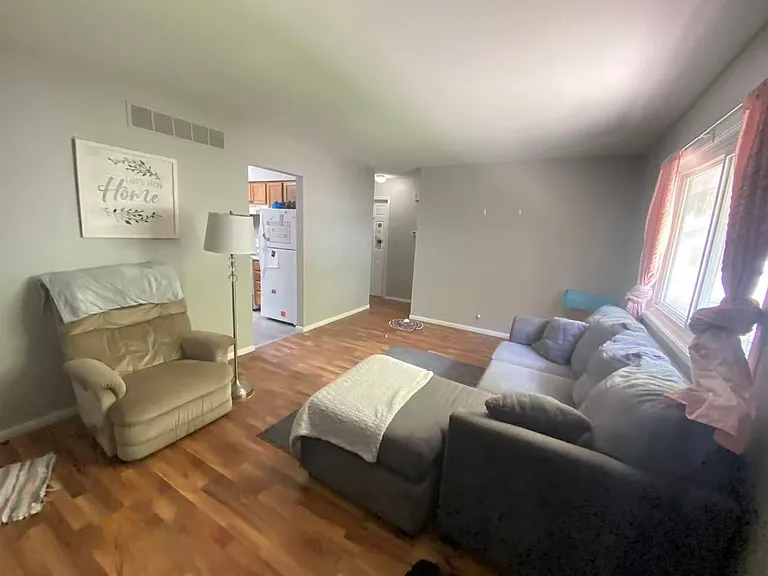 Living room 1