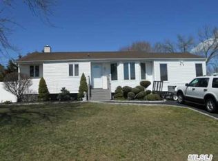 1901 Knickerbocker Ave, Medford, NY 11763