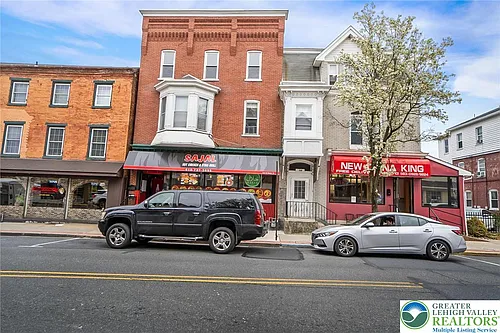 164 W Main St #HOUSE Photo 1