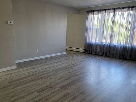 5th image of 1617 Kensington Ave APT E4