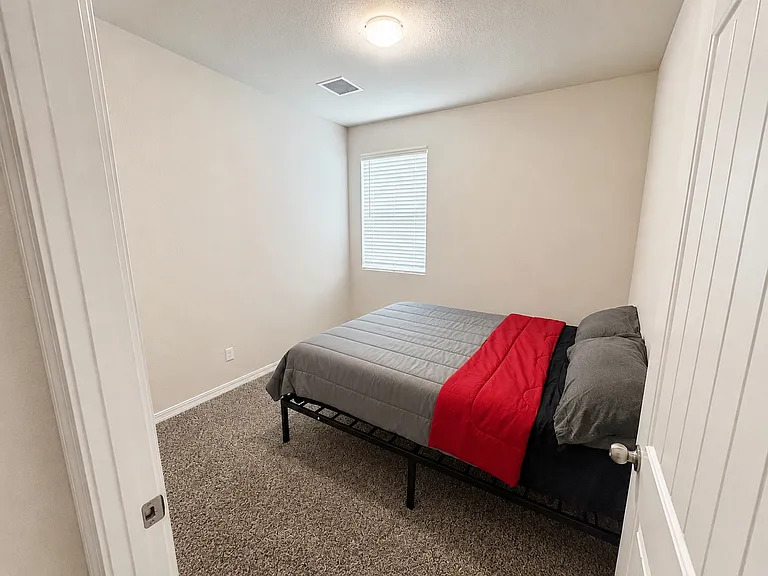6140 Hidden Row Ave — Photo 8