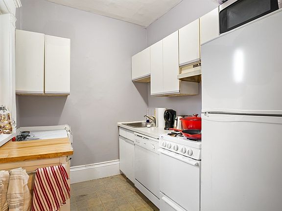 4th image of 8 Garrison St APT 710