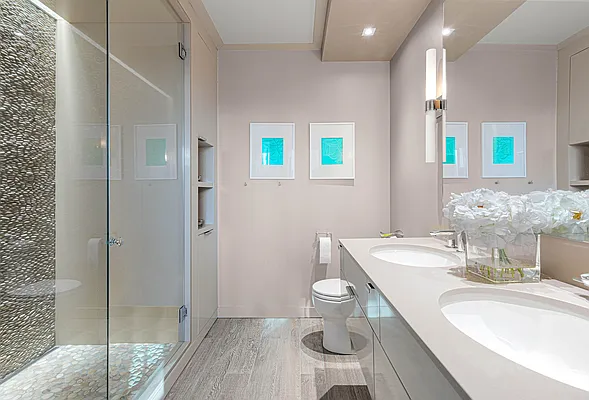 Sold by Compass | media 23