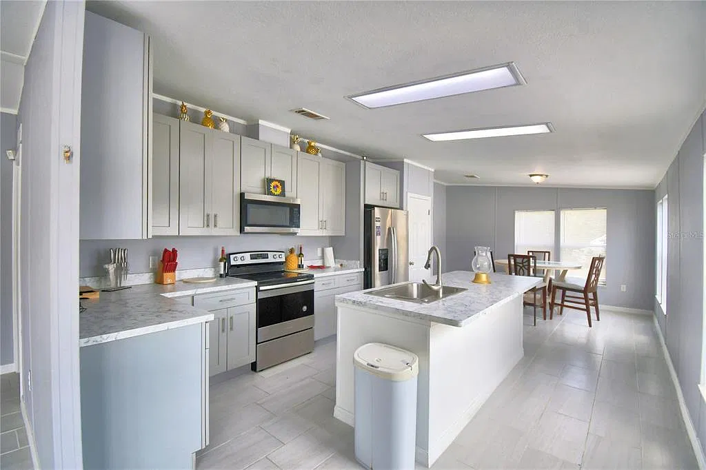 3 bed, 2.0 bath, 1456 sqft, $1,750 — Photo 4