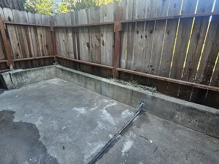 4101 Porter St #6 — Photo 8