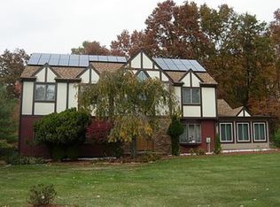 5 Muirfield Ln, Bridgewater, NJ 08807