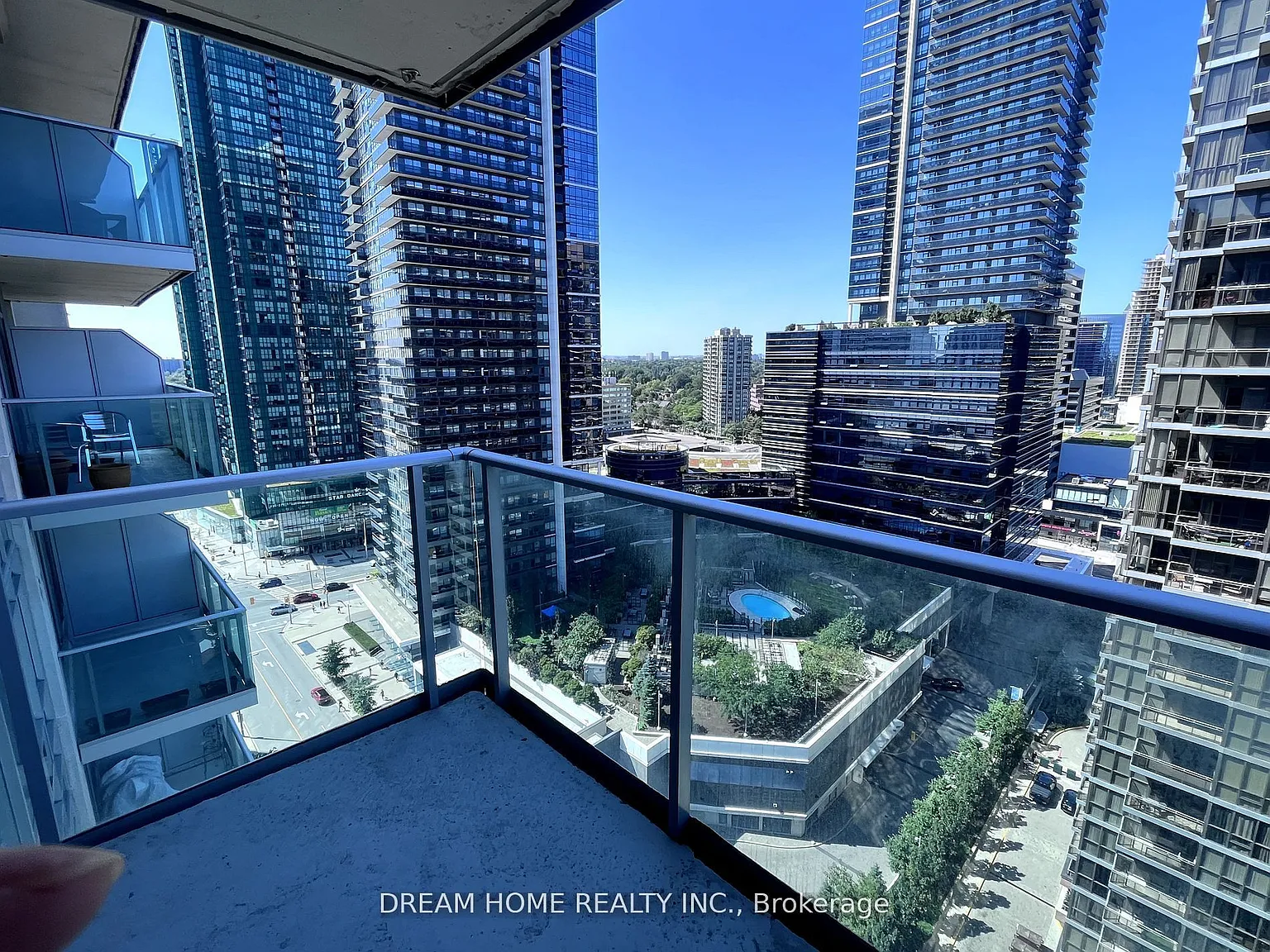1 bed, $2,380 — Photo 4
