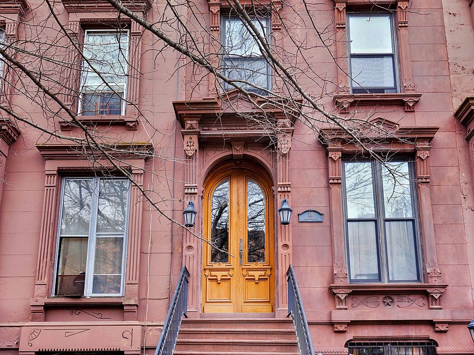 1st image of 38 Halsey St APT 1