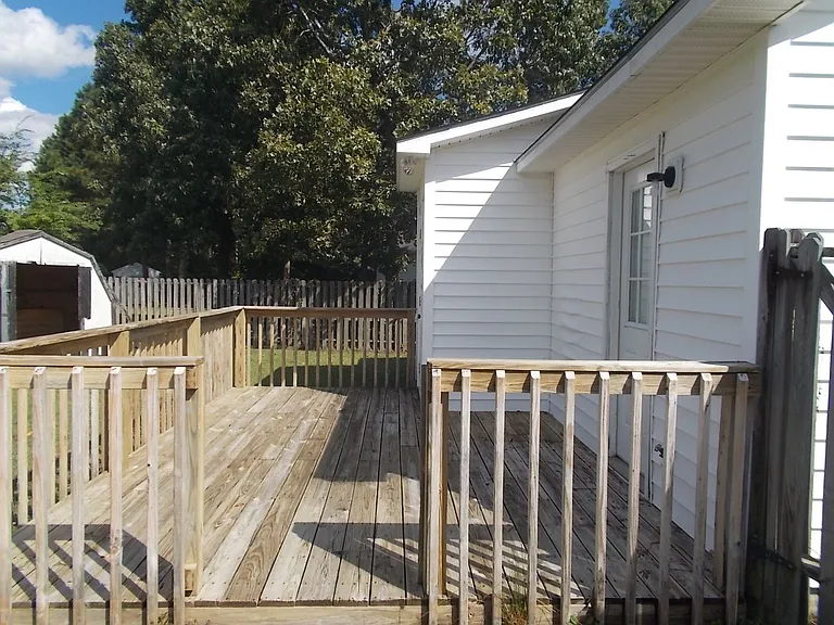 105 White Ash Ln — Photo 16