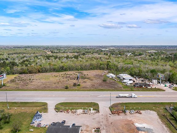 4th image of 16123 Highway 6