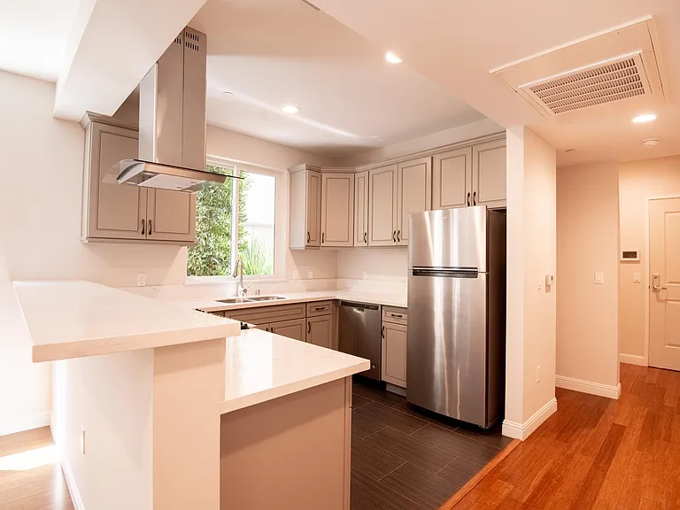 1452 S Bedford St #101 — Photo 3