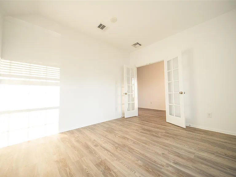 2611 Olivine Stone Dr — Photo 4