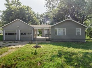 5604 Ditzler Ave, Raytown, MO 64133