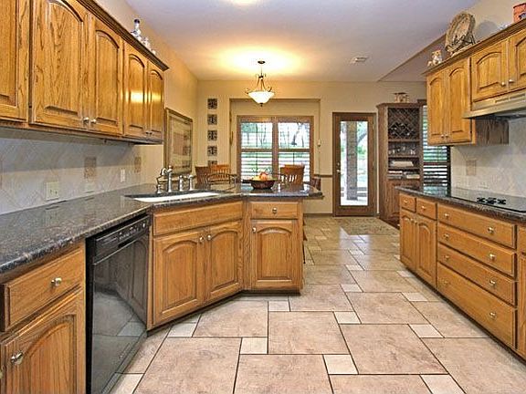 4th image of 9616 Aster Cir
