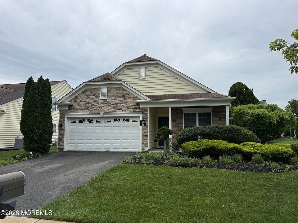 1st image of 55 Chalfont Lane