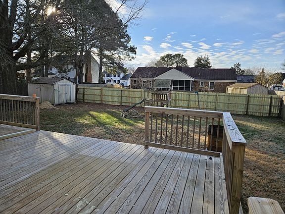 2nd image of 921 Red Bay Ln