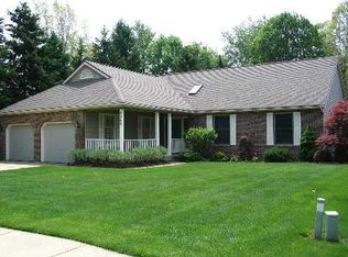 5866 Wood Valley Dr, Haslett, MI 48840