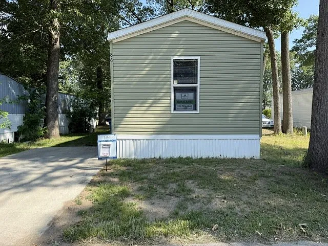 2701 Huizenga St #101 — Photo 11