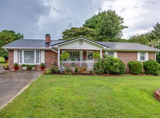 327 Browncrest Rd, La Follette, TN 37766