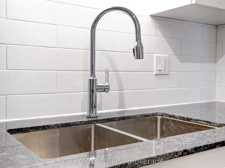 155 Kent St #407 — Photo 9