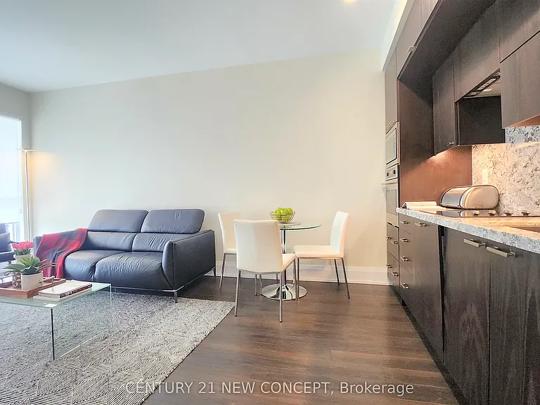 120 Harrison Garden Blvd #Penthouse 31 — Photo 4