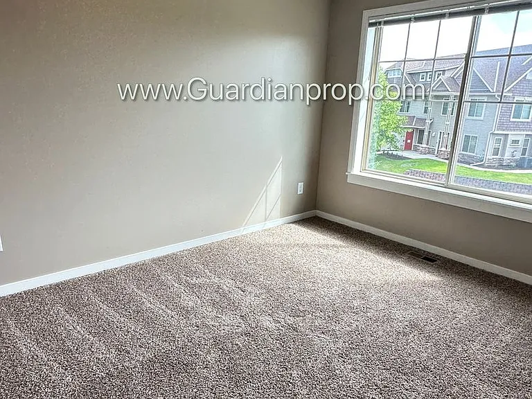 9951 Vera Cruz Ln N — Photo 14