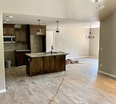 4th image of 2726 S Olive Ct