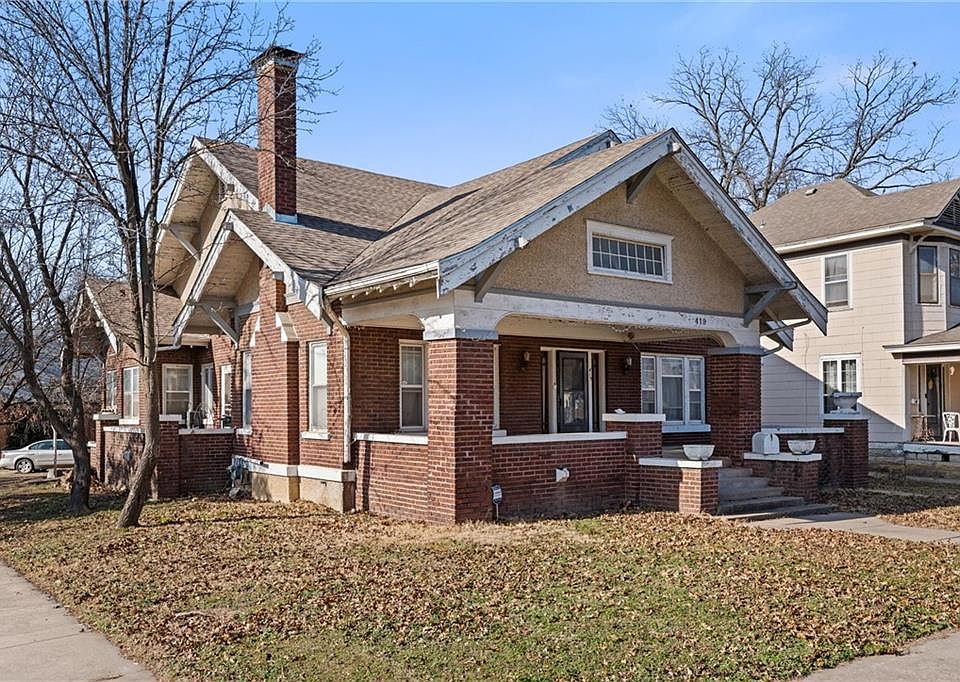 1st image of 419 S 4th St