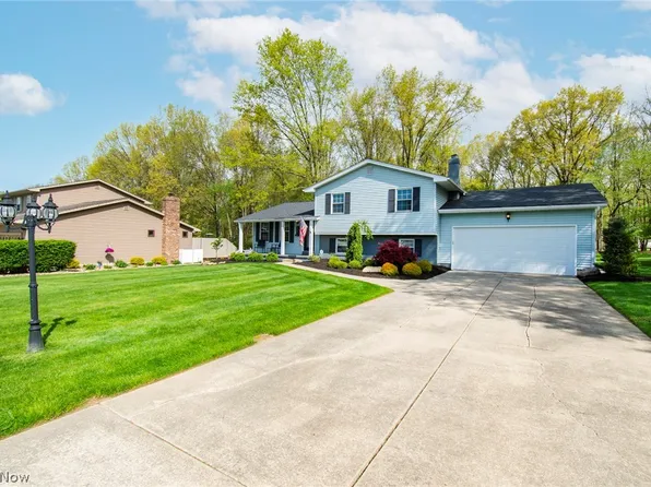 608 Angiline Dr, Youngstown, OH 44512
