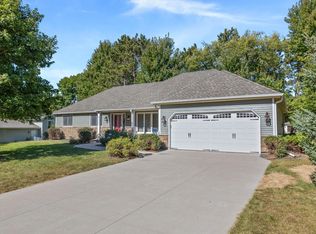 5400 Norwood Ln N, Plymouth, MN 55442