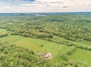 124 Rays Cv, Clifton, TN 38425